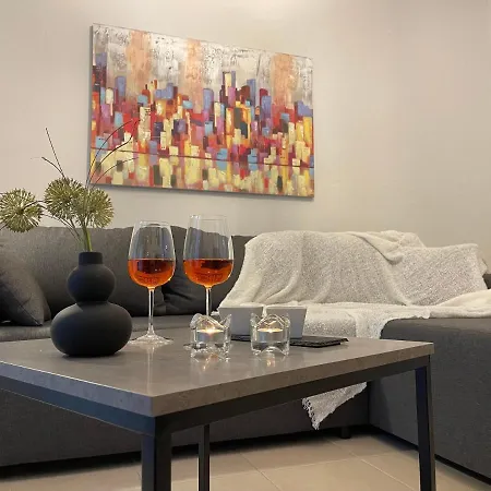 Green&grey Apartment